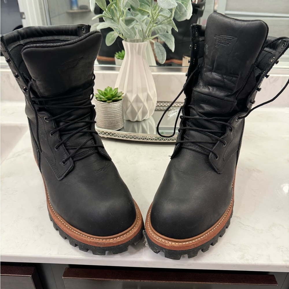 Red Wing Loggermax Steel toe water proof.